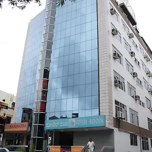 Roopa Hotel