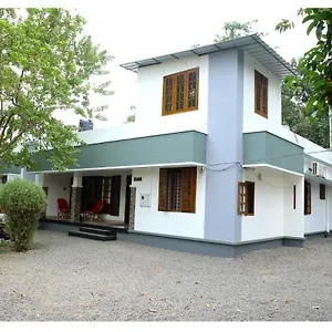  Bed and breakfast Snehatheeram India
